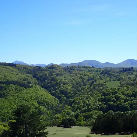La Roche Pérégrine Hébergement de vacances *