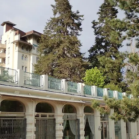 Hébergement de vacances La Roche Pérégrine Châtel-Guyon