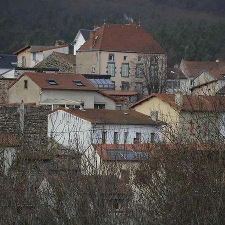 La Roche Pérégrine Hébergement de vacances Châtel-Guyon