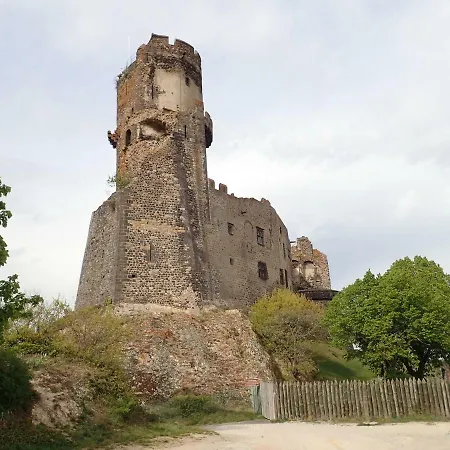 Hébergement de vacances La Roche Pérégrine Châtel-Guyon